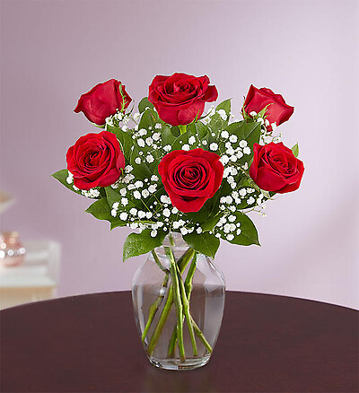 Love&amp;rsquo;s Embrace&amp;trade; Red Roses